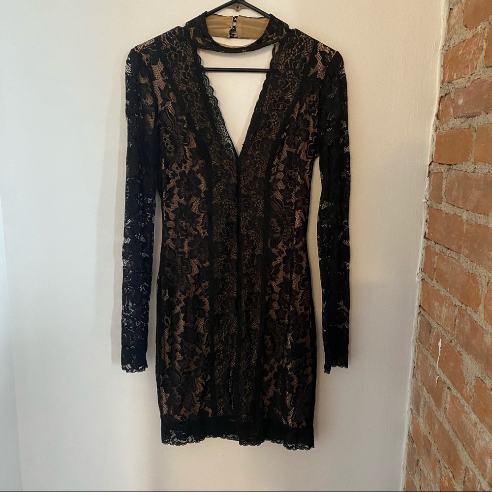 🖤BOGO🖤 Bebe Long Sleeve Lace Choker Dress
